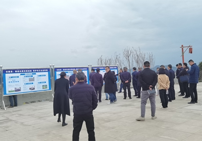 省發(fā)改委組隊(duì)來千久發(fā)花椒產(chǎn)業(yè)園調(diào)研